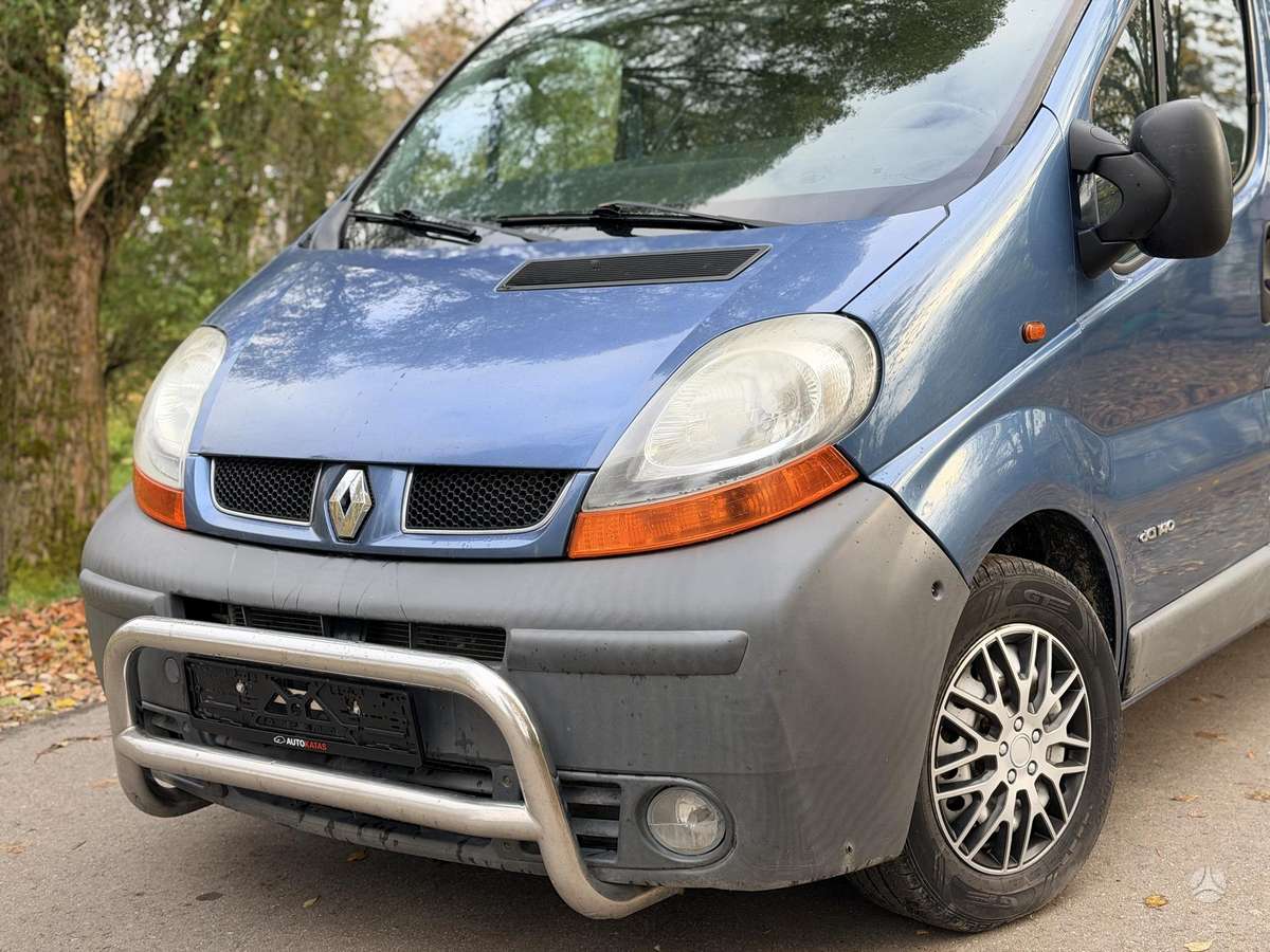 Renault Trafic 2006 — двигун 2460 cm³, 135 HP (99kW)