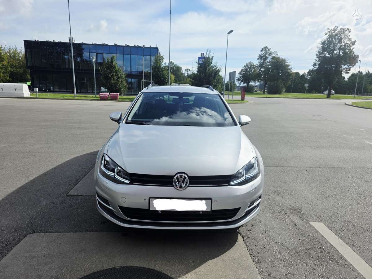 Volkswagen Golf 2014 — rear view