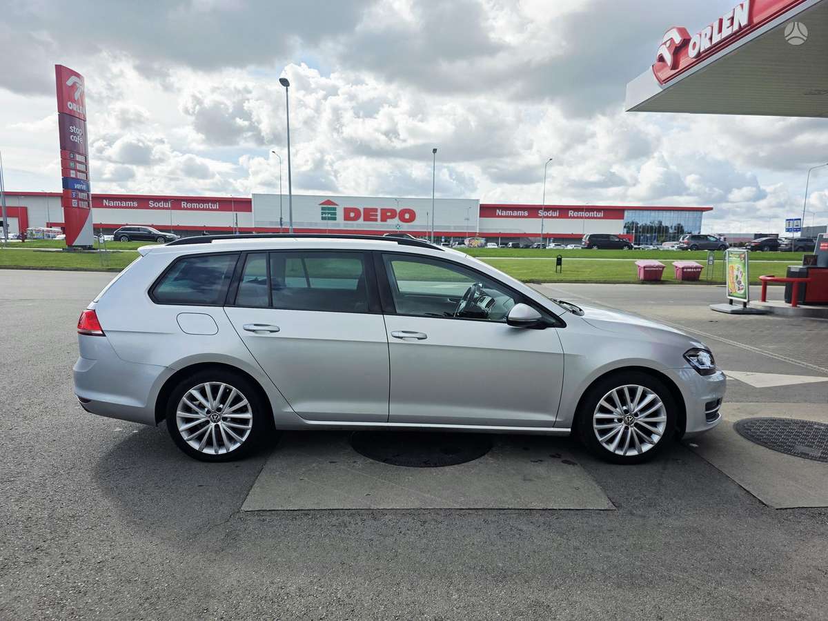 Volkswagen Golf 2014 — engine 1598 cm³, 105 HP (77kW)