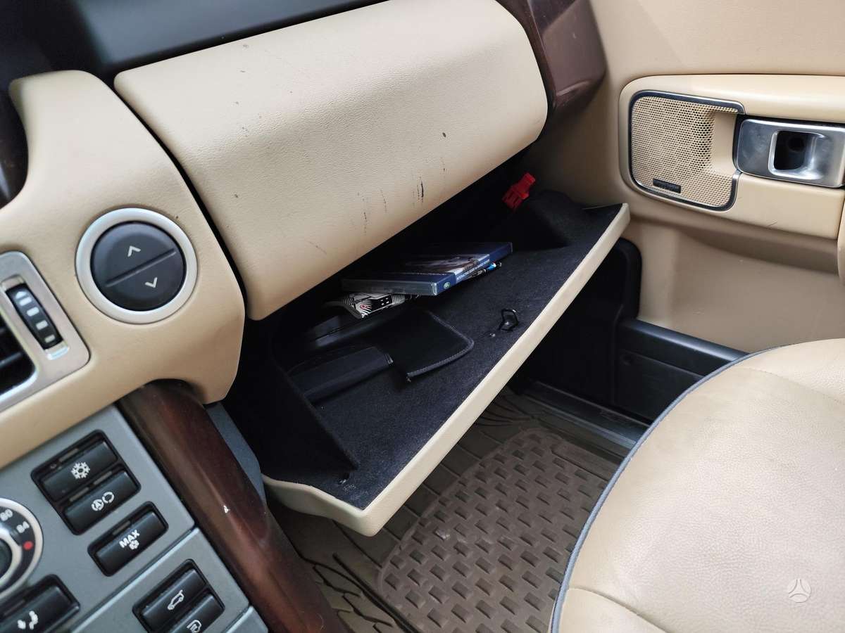 Land Rover 2008 — photo 13