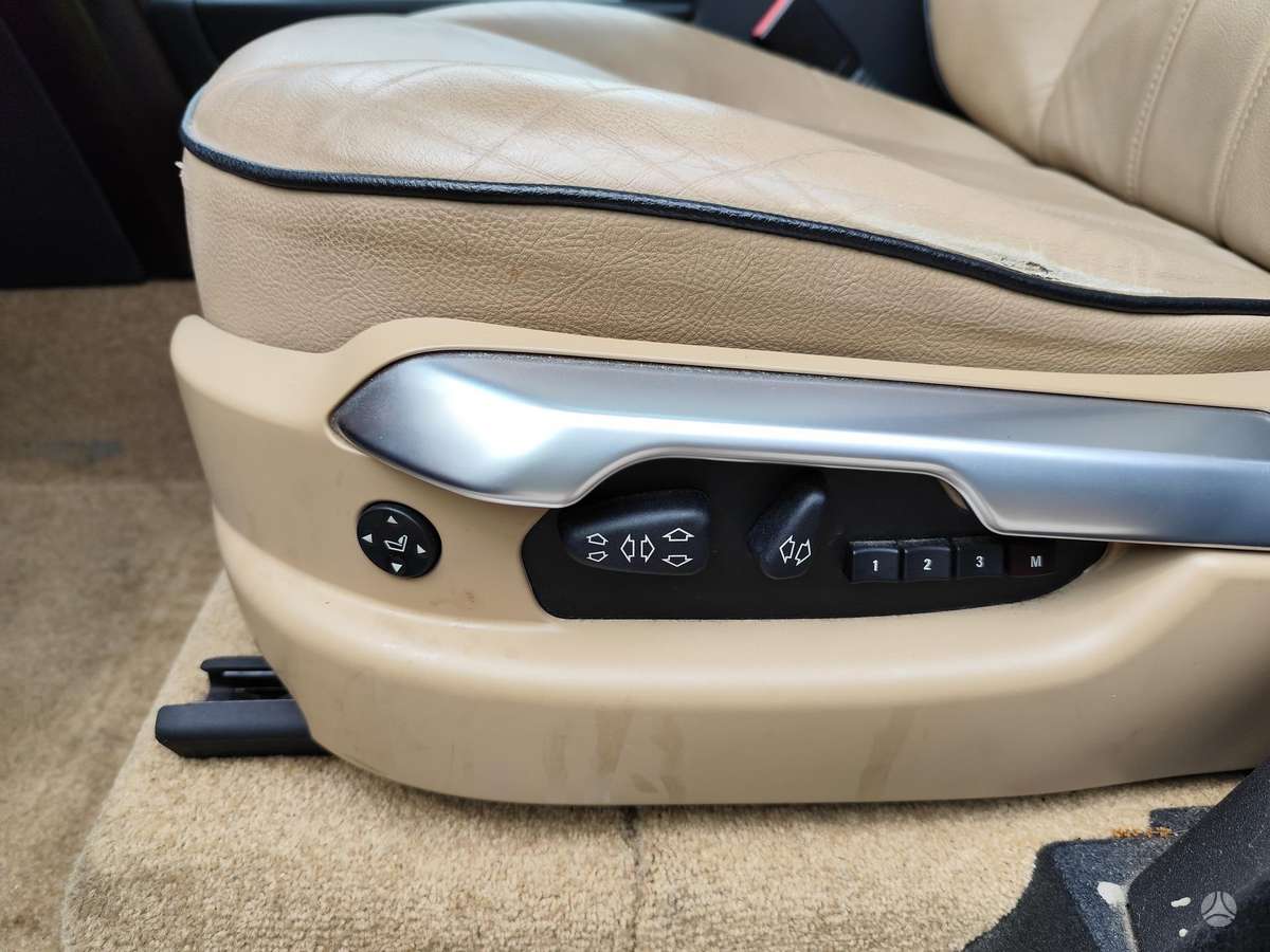 Land Rover 2008 — photo 19