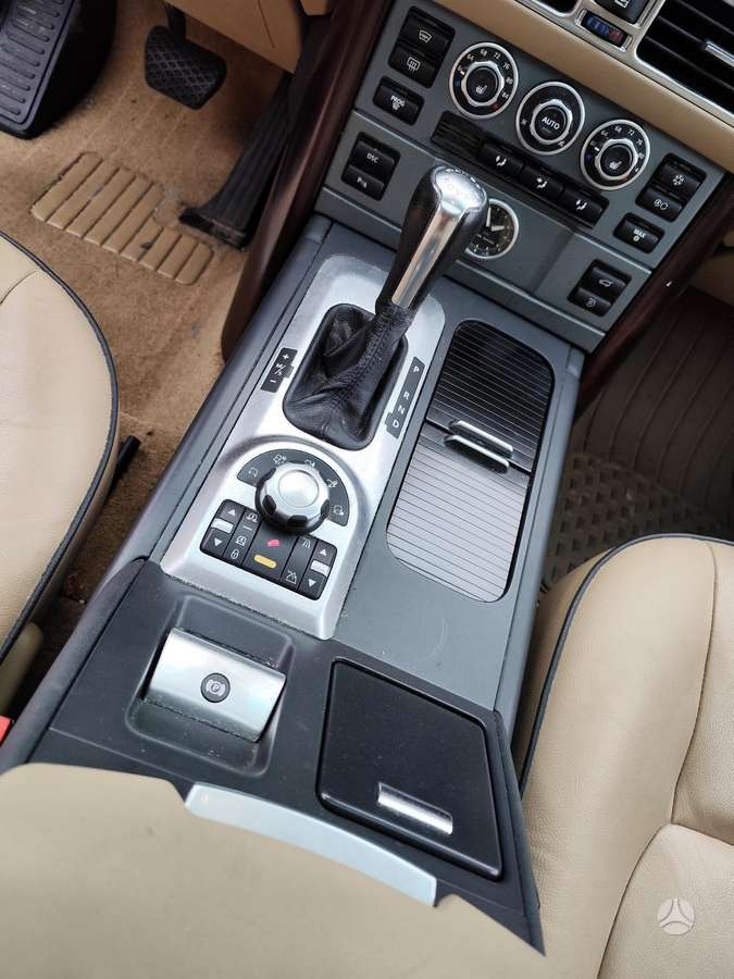 Land Rover 2008 — photo 24