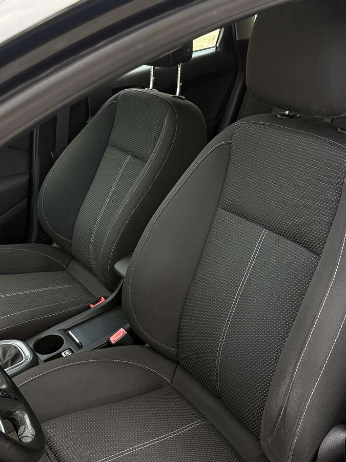 Opel Astra 2013 — photo 23