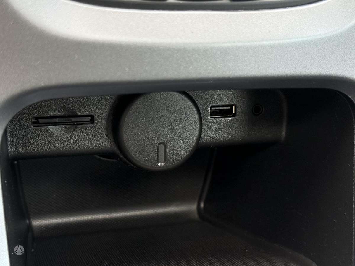 Opel Astra 2013 — photo 31