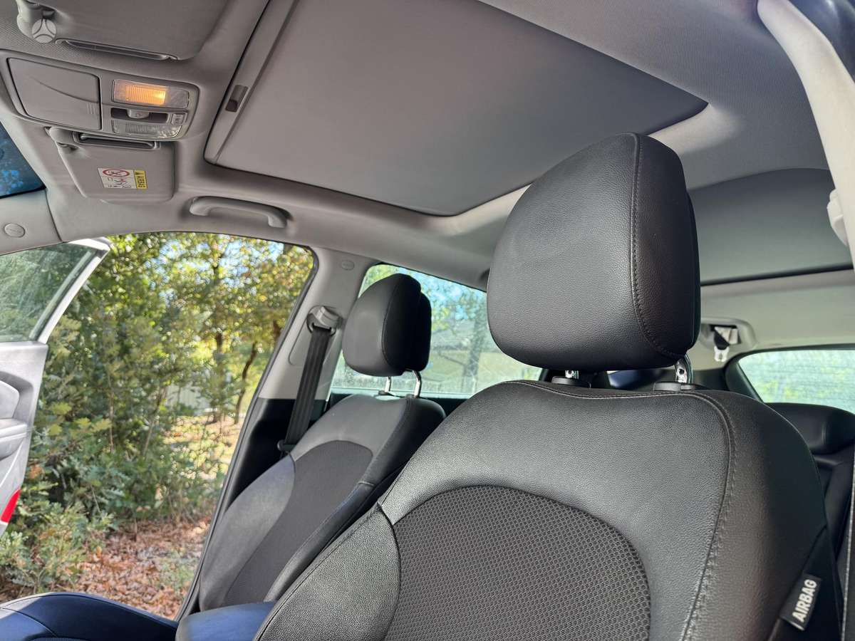 Hyundai ix35 2015 — photo 13