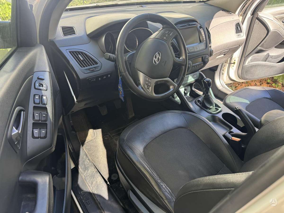 Hyundai ix35 2015 — photo 14