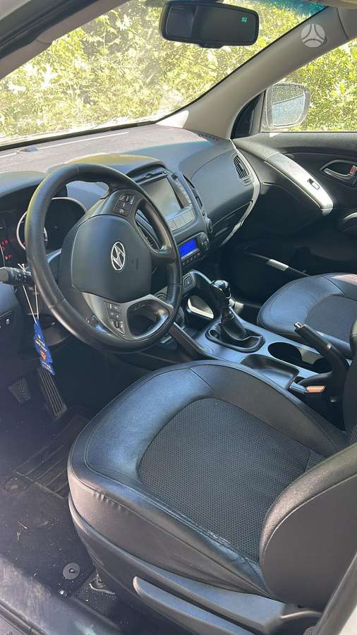 Hyundai ix35 2015 — photo 9