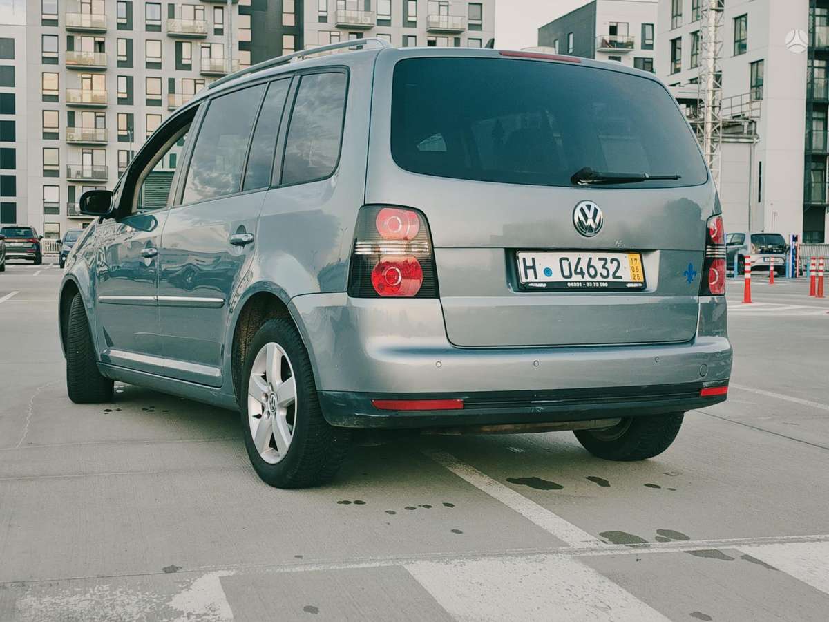 Volkswagen Touran 2008 — photo 10
