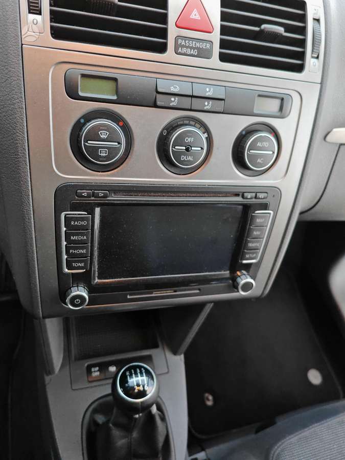 Volkswagen Touran 2008 — photo 13
