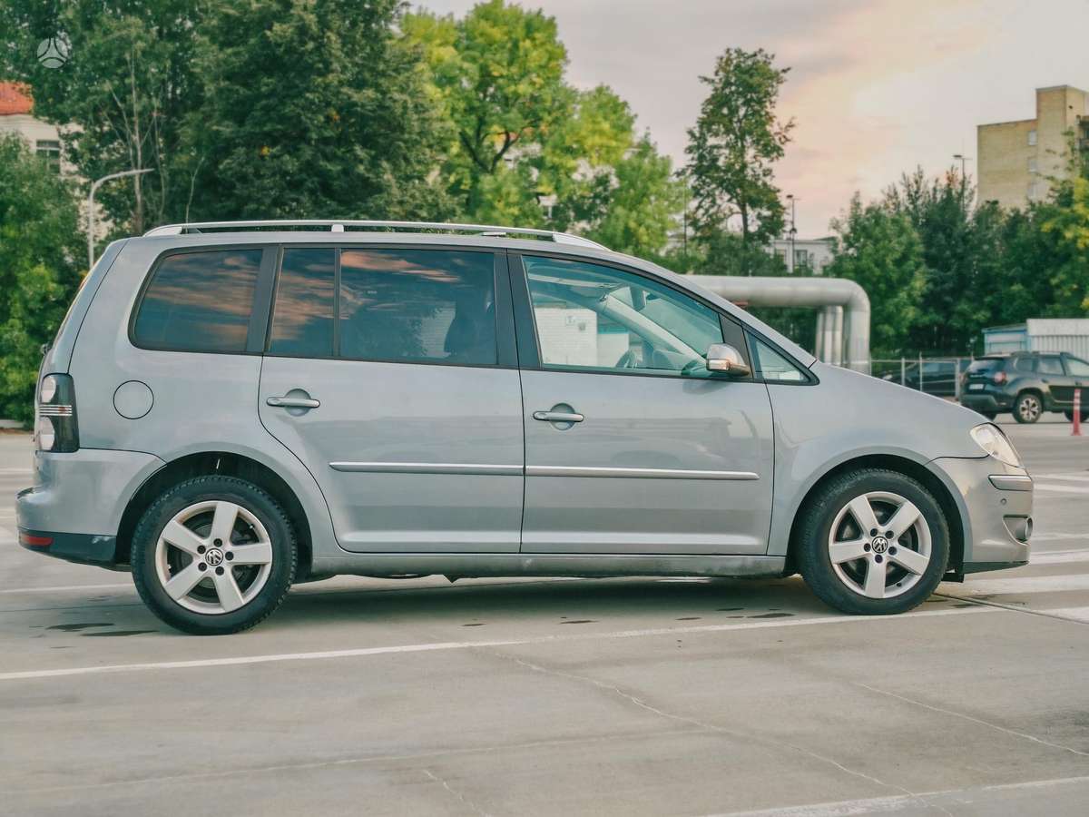 Volkswagen Touran 2008 — photo 6