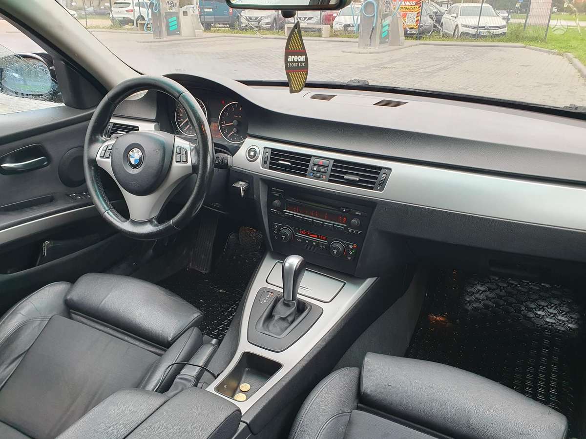 BMW 325 2005 — photo 8