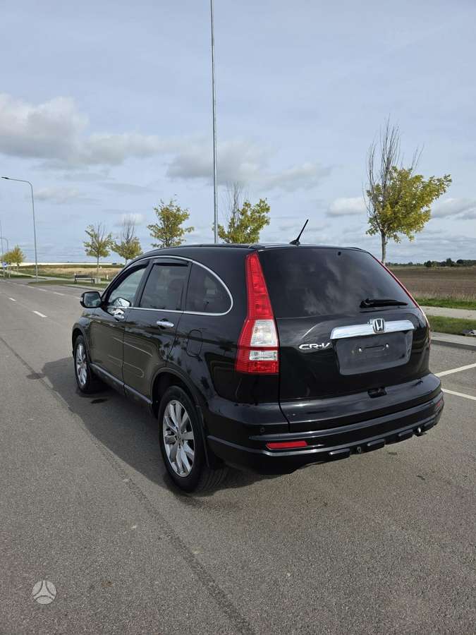 Honda CR-V 2011 — салон
