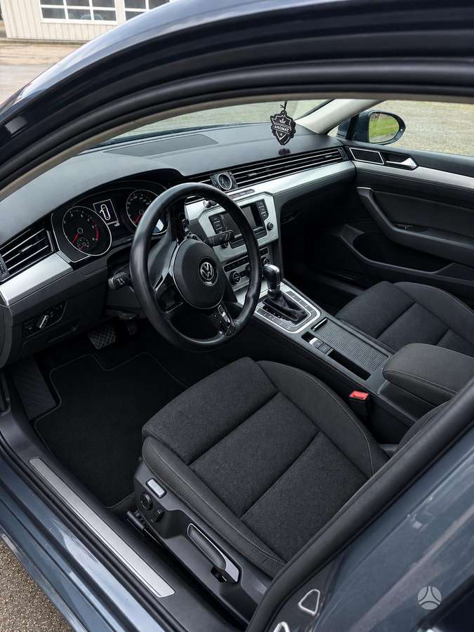 Volkswagen Passat 2015 — photo 7
