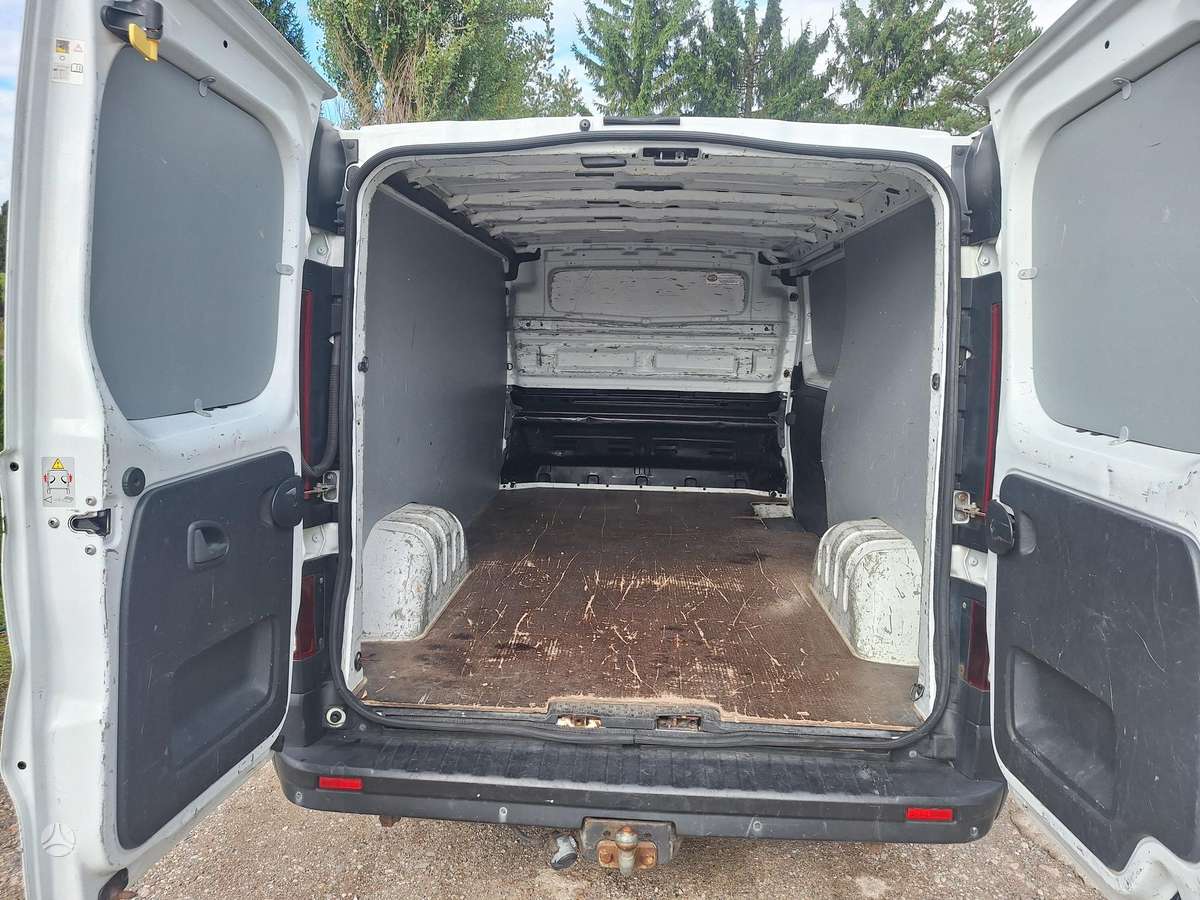 Renault Trafic 2015 — фото 6