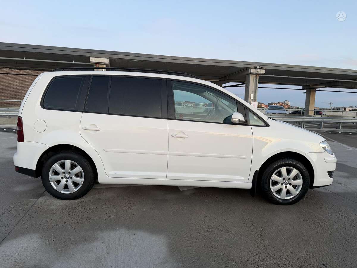 Volkswagen Touran 2008 — photo 15