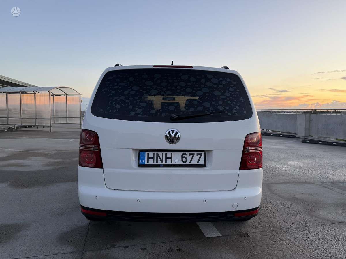 Volkswagen Touran 2008 — photo 9