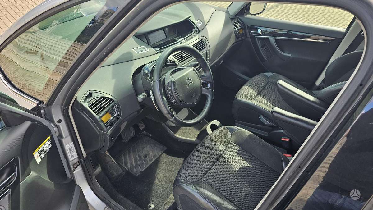 Citroen Grand 2012 — photo 5