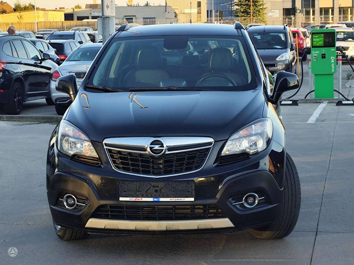 Opel Mokka 2015 — вигляд ззаду