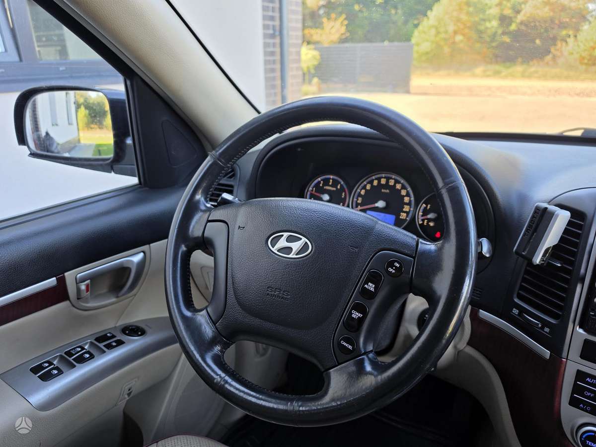 Hyundai Santa 2006 — photo 18