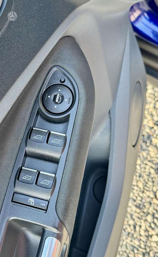 Ford Grand 2014 — photo 14