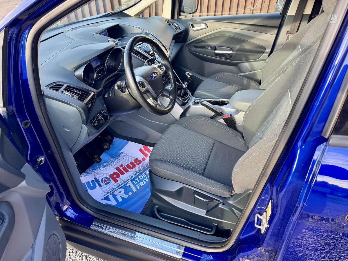 Ford Grand 2014 — photo 16
