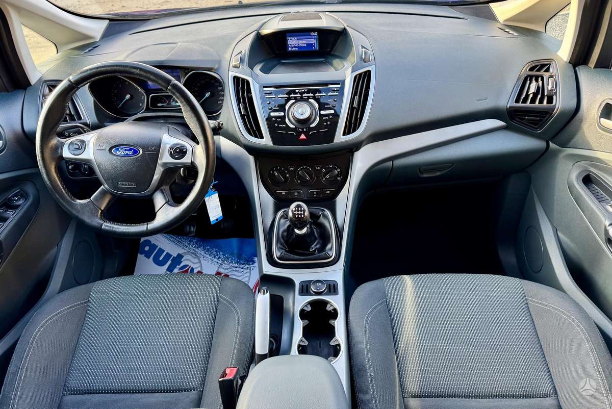 Ford Grand 2014 — photo 18