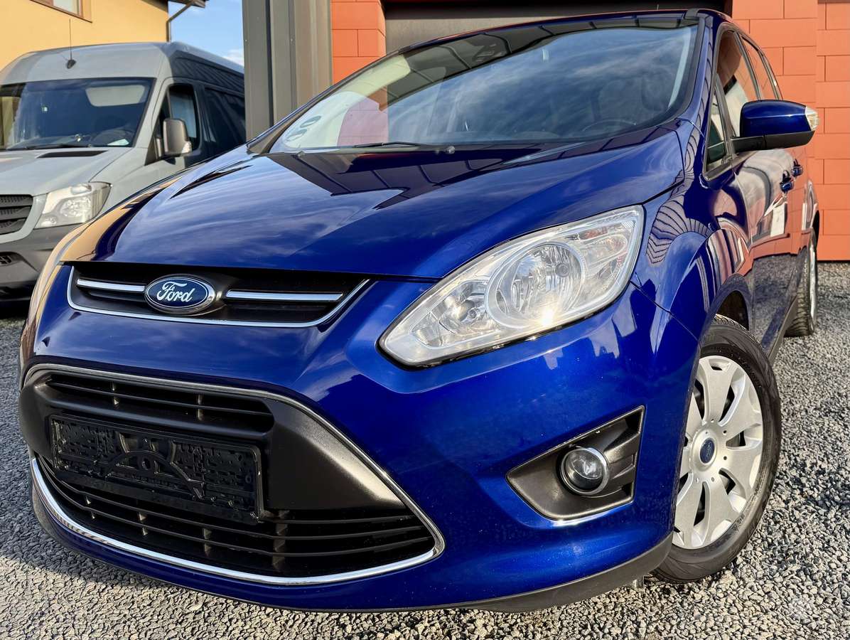 Ford Grand 2014 — rear view