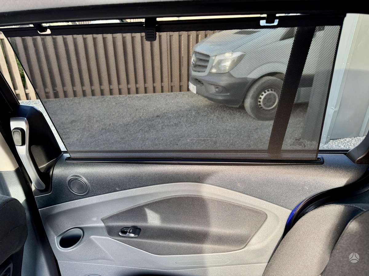 Ford Grand 2014 — photo 38