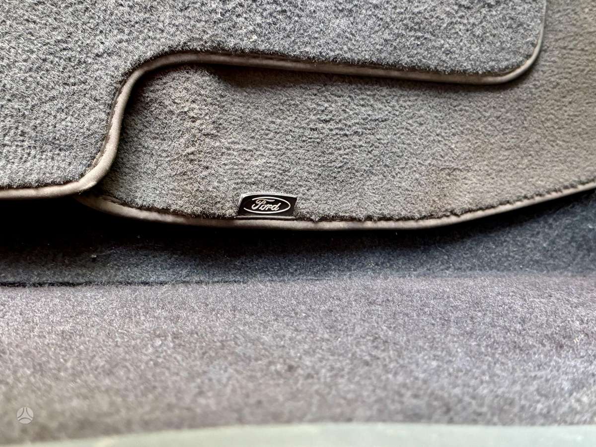 Ford Grand 2014 — photo 43
