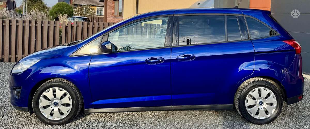 Ford Grand 2014 — photo 6