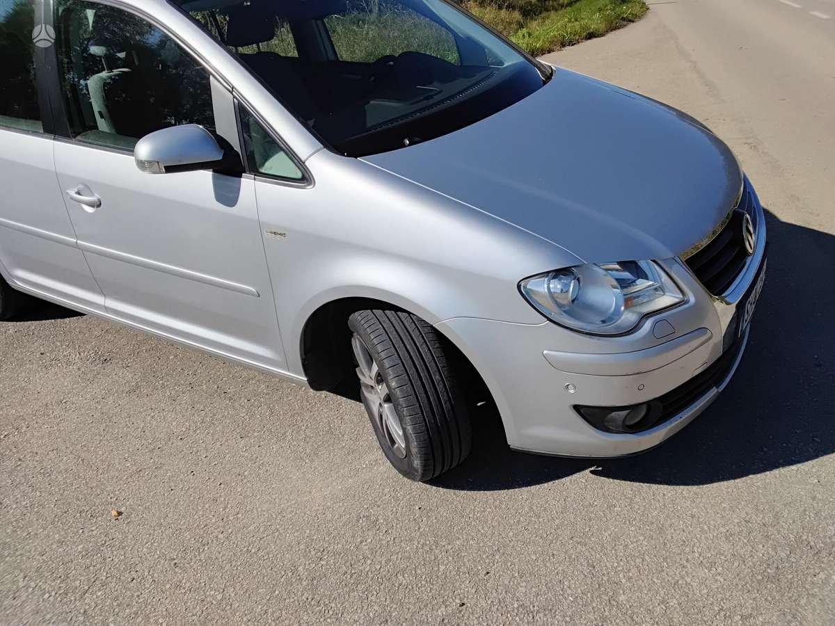 Volkswagen Touran 2007 — двигун 1400 cm³, 140 HP (103kW)