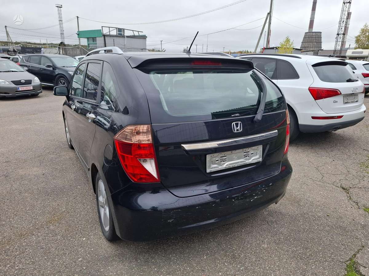 Honda FR-V 2008 — photo 5