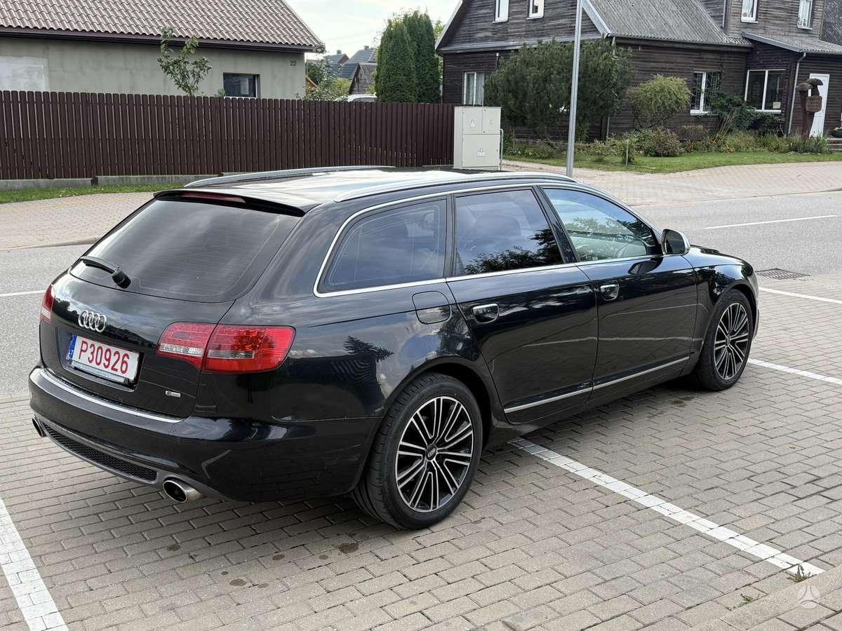 Audi A6 2009 — interior