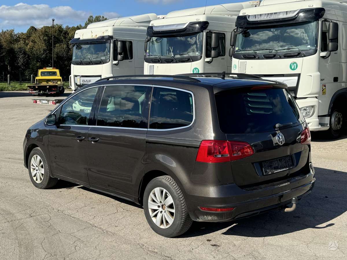 Volkswagen Sharan 2014 — двигун 2000 cm³