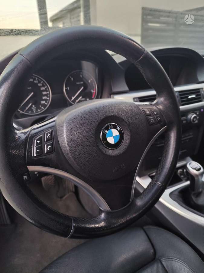 BMW 330 2008 — photo 6