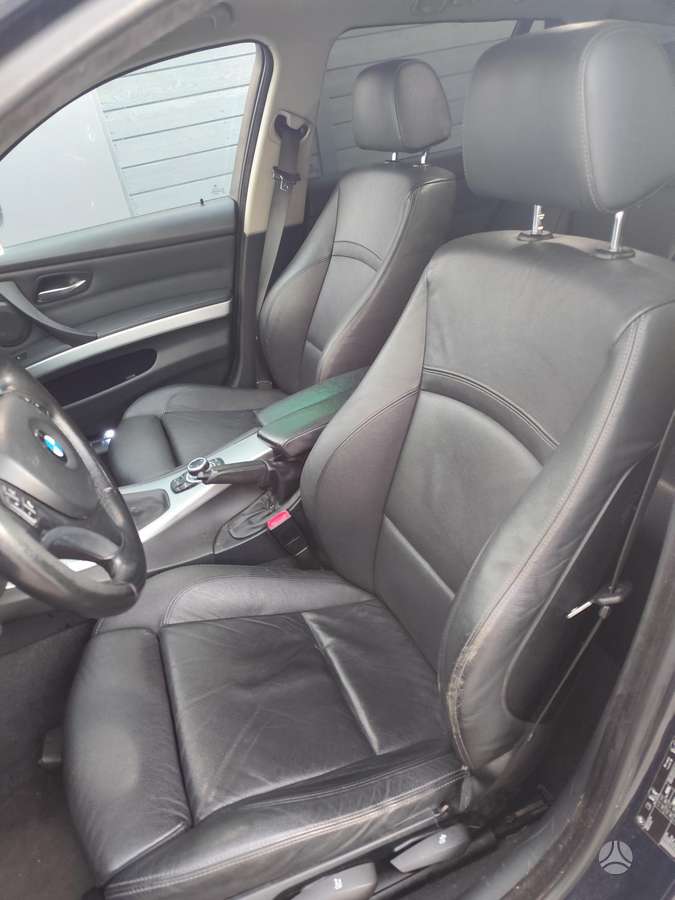 BMW 330 2008 — photo 7