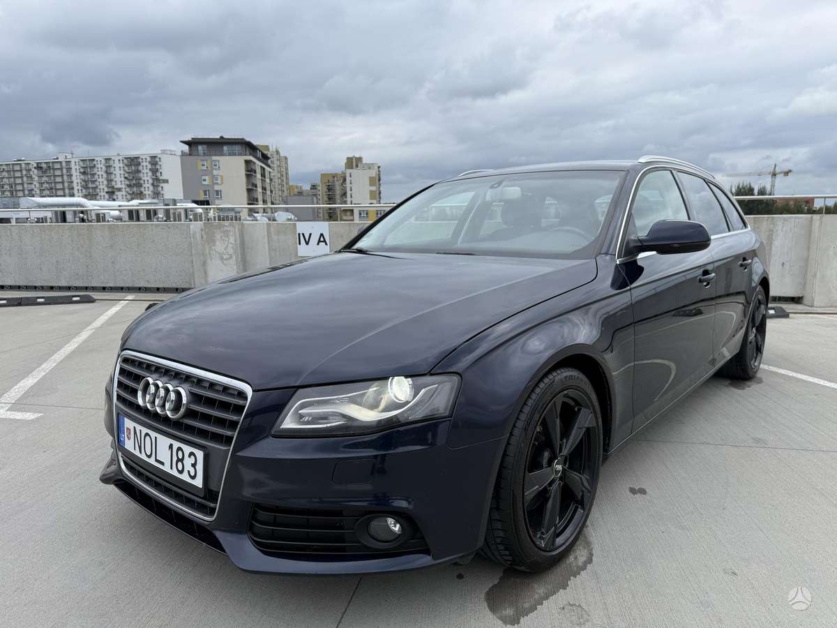 Audi A4 2010 — photo 5