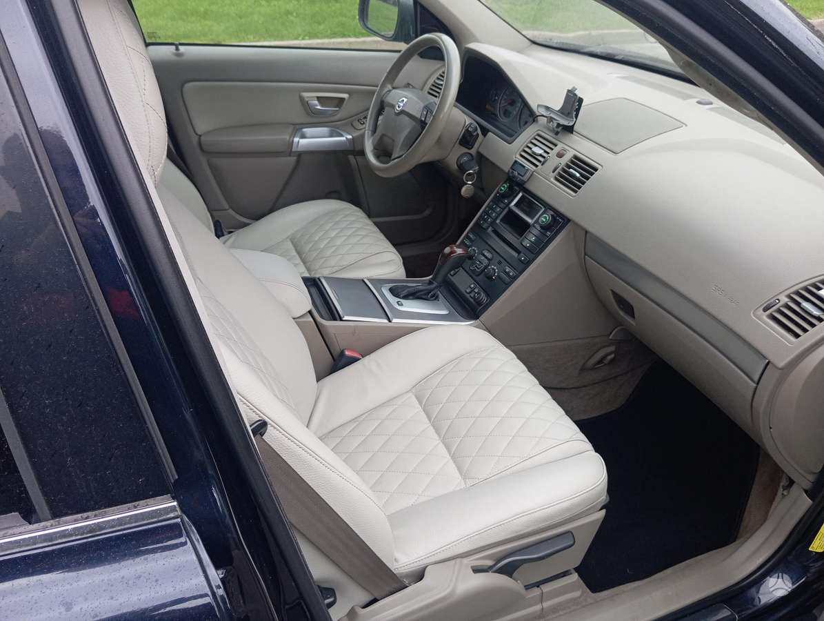 Volvo XC90 2006 — photo 8