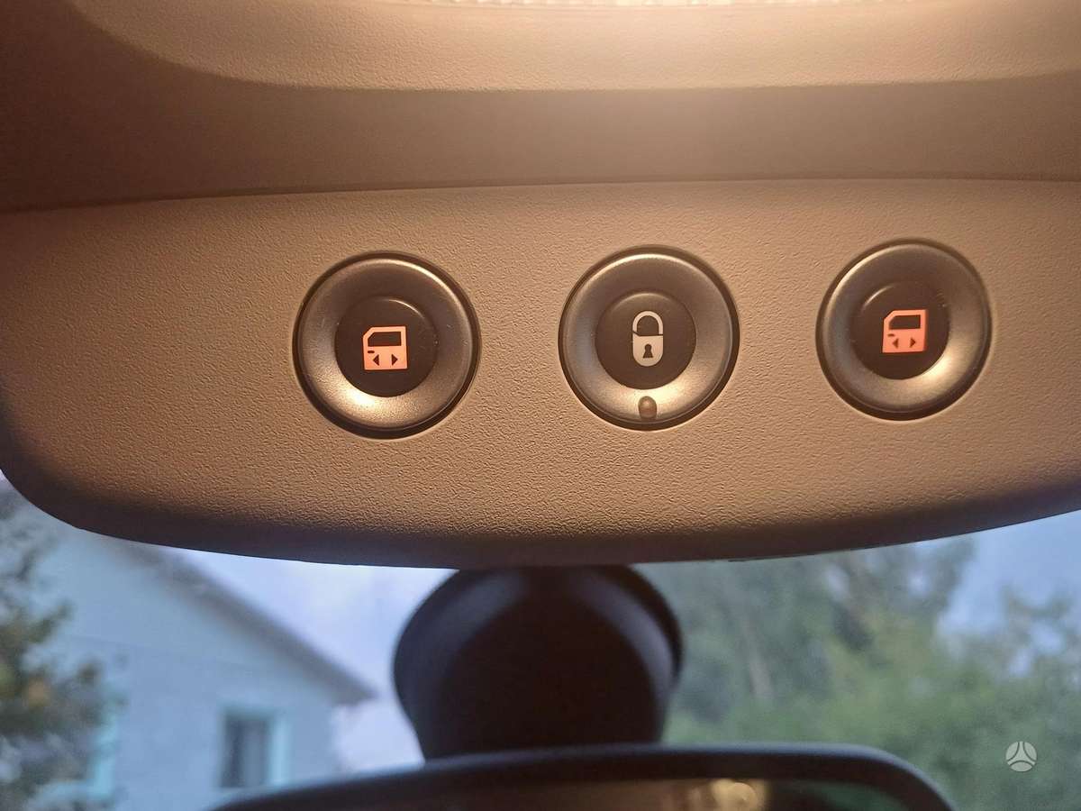Peugeot 807 2013 — photo 15