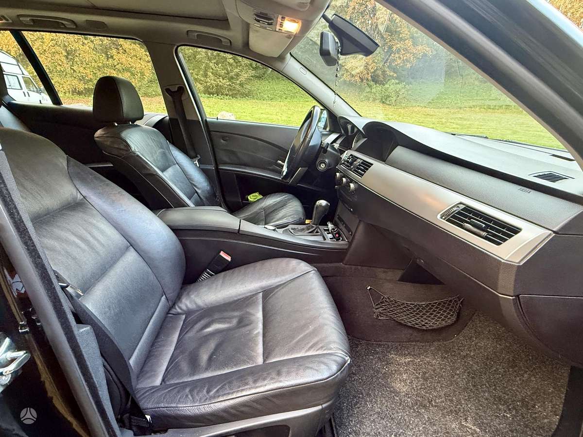BMW 530 2004 — photo 14