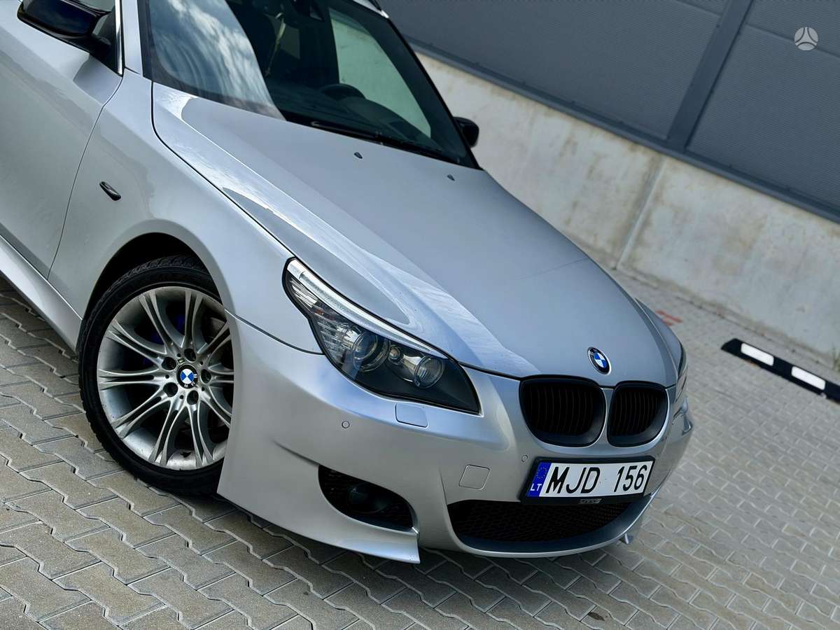 BMW 525 2007 — rear view