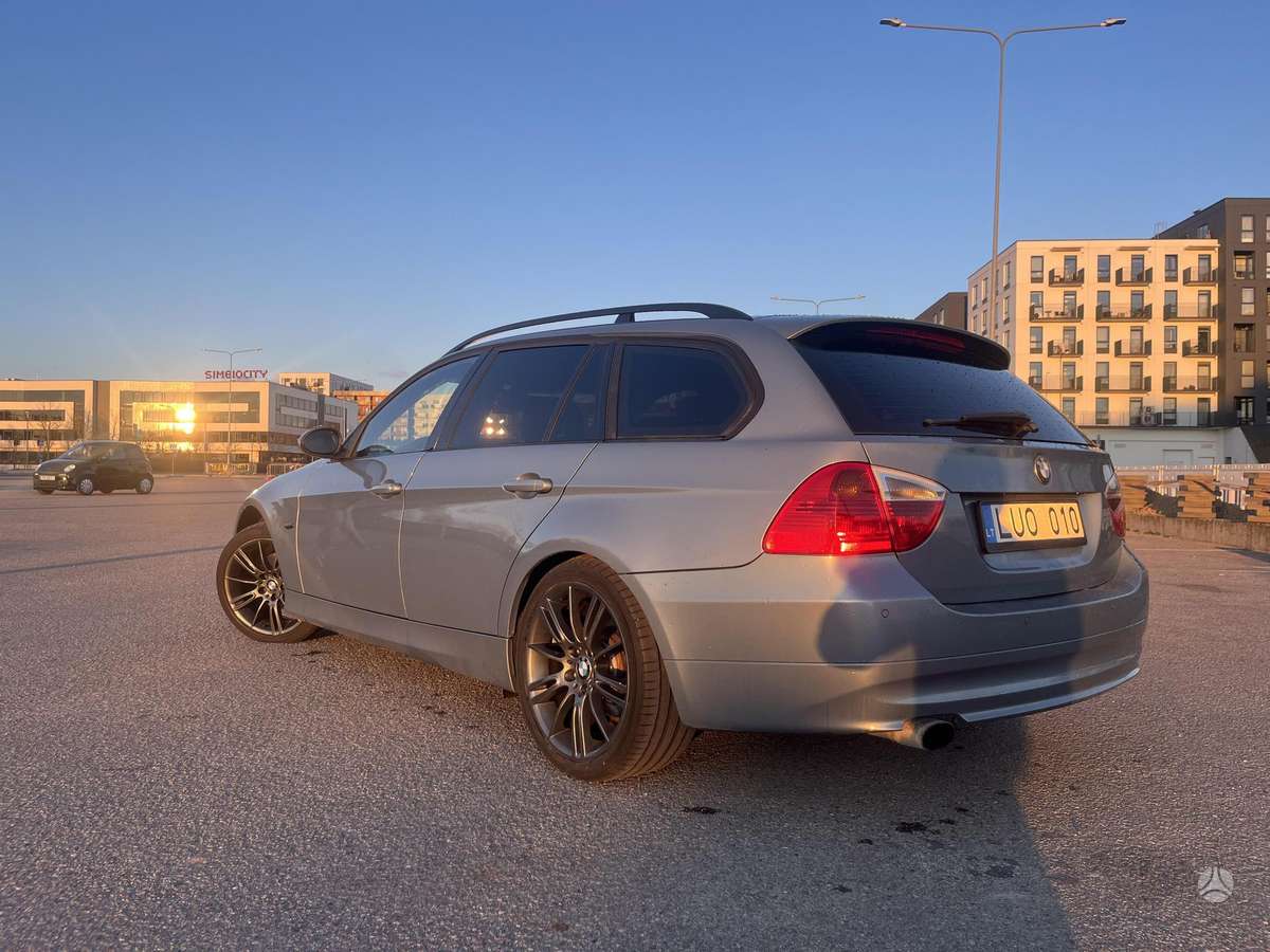 BMW 320 2006 — двигун 1995 cm³, 163 HP (120kW)
