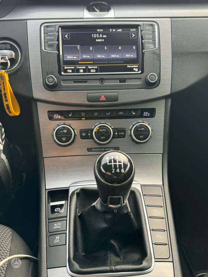 Volkswagen Passat 2013 — photo 5