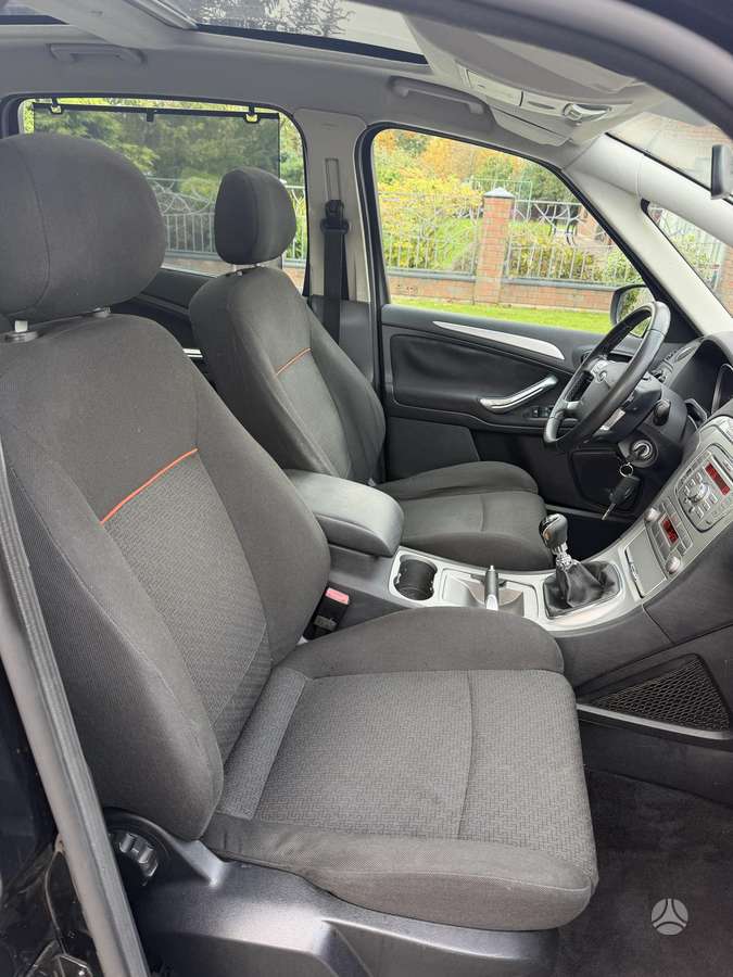Ford S-MAX 2008 — photo 13