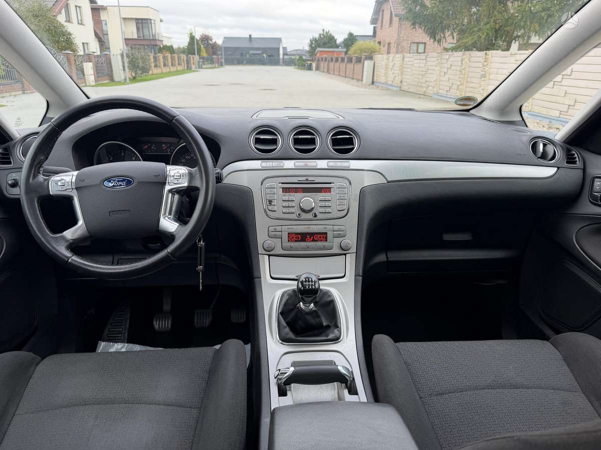 Ford S-MAX 2008 — photo 14