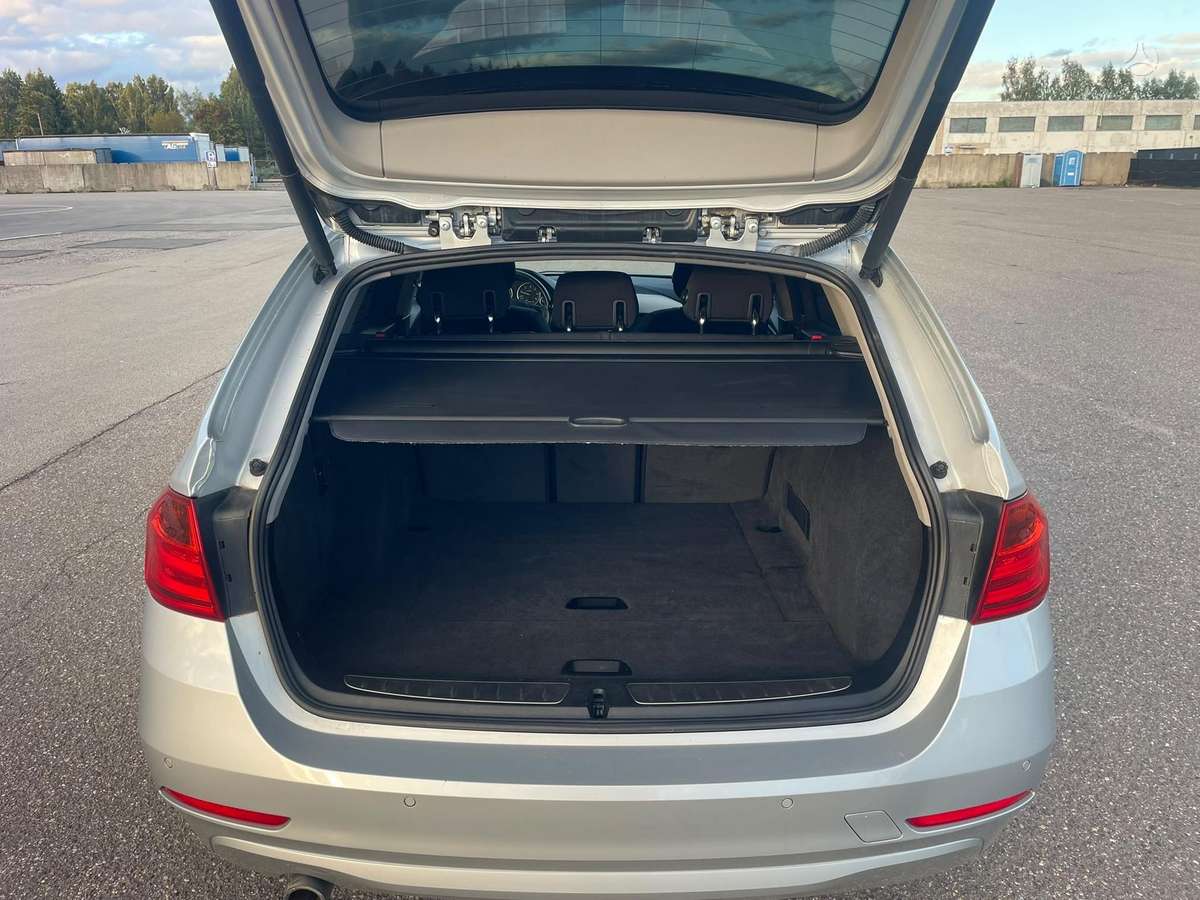 BMW 320 2014 — photo 10