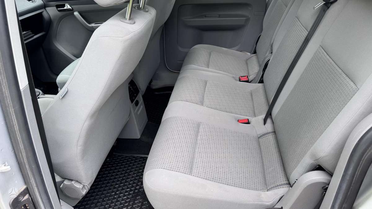 Volkswagen Caddy 2009 — photo 11
