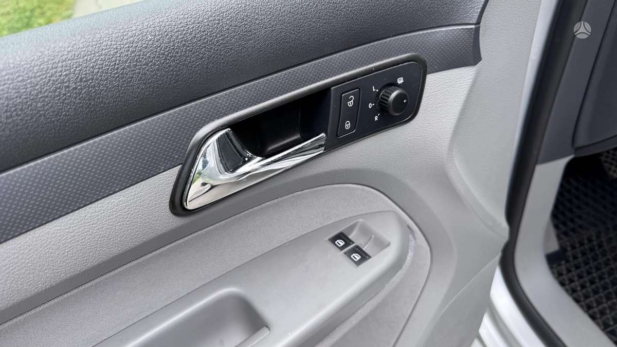 Volkswagen Caddy 2009 — photo 15