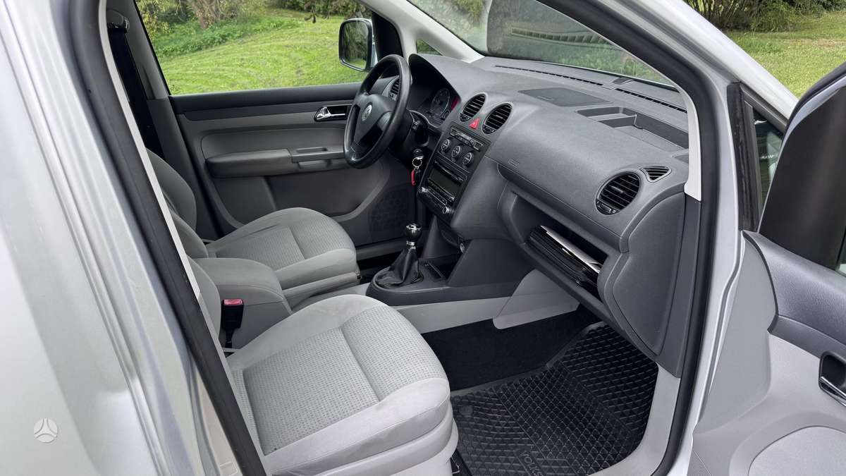 Volkswagen Caddy 2009 — photo 9