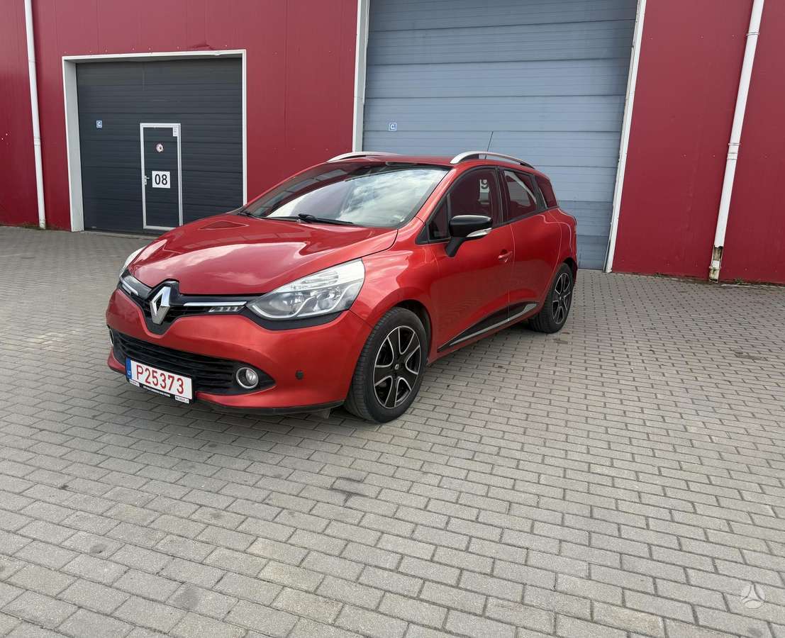 Renault Clio 2015 — салон